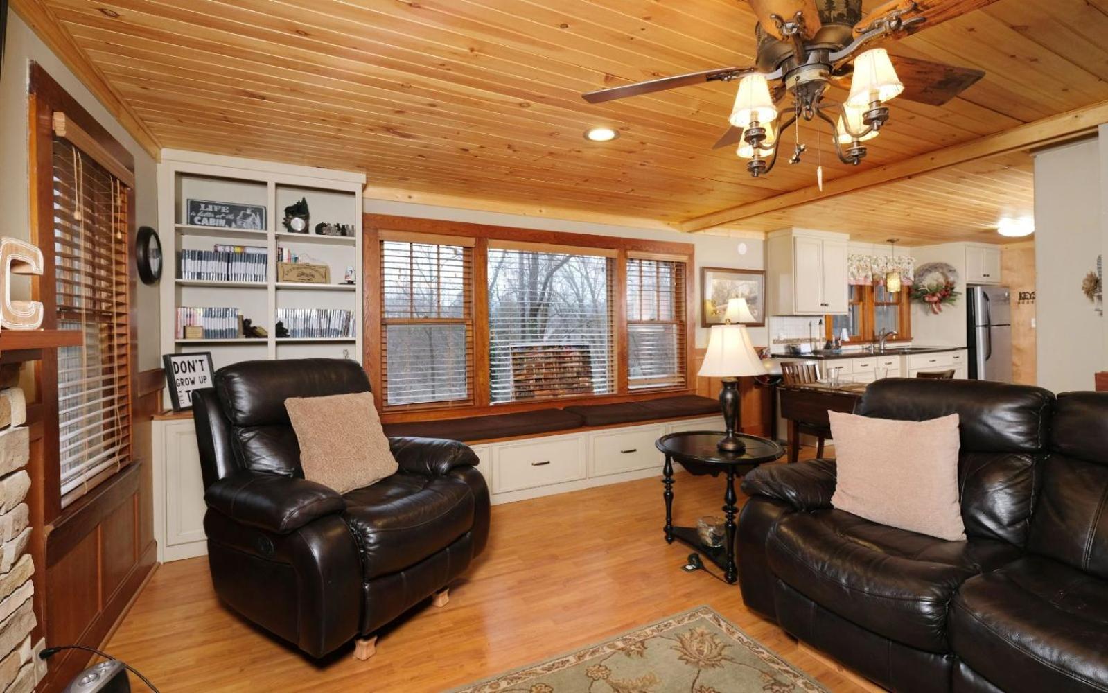 Karens Cozy Cottage Гатлинбург Экстерьер фото